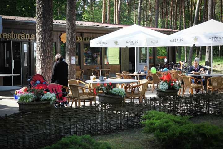 Daba Mamma, Grilbārs-Picērija